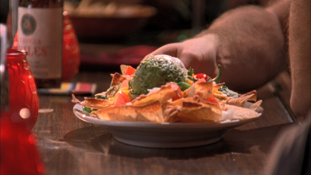 パリパリチップスとろーりチーズ メキシコ料理「ナチョ・サンプラー」って？